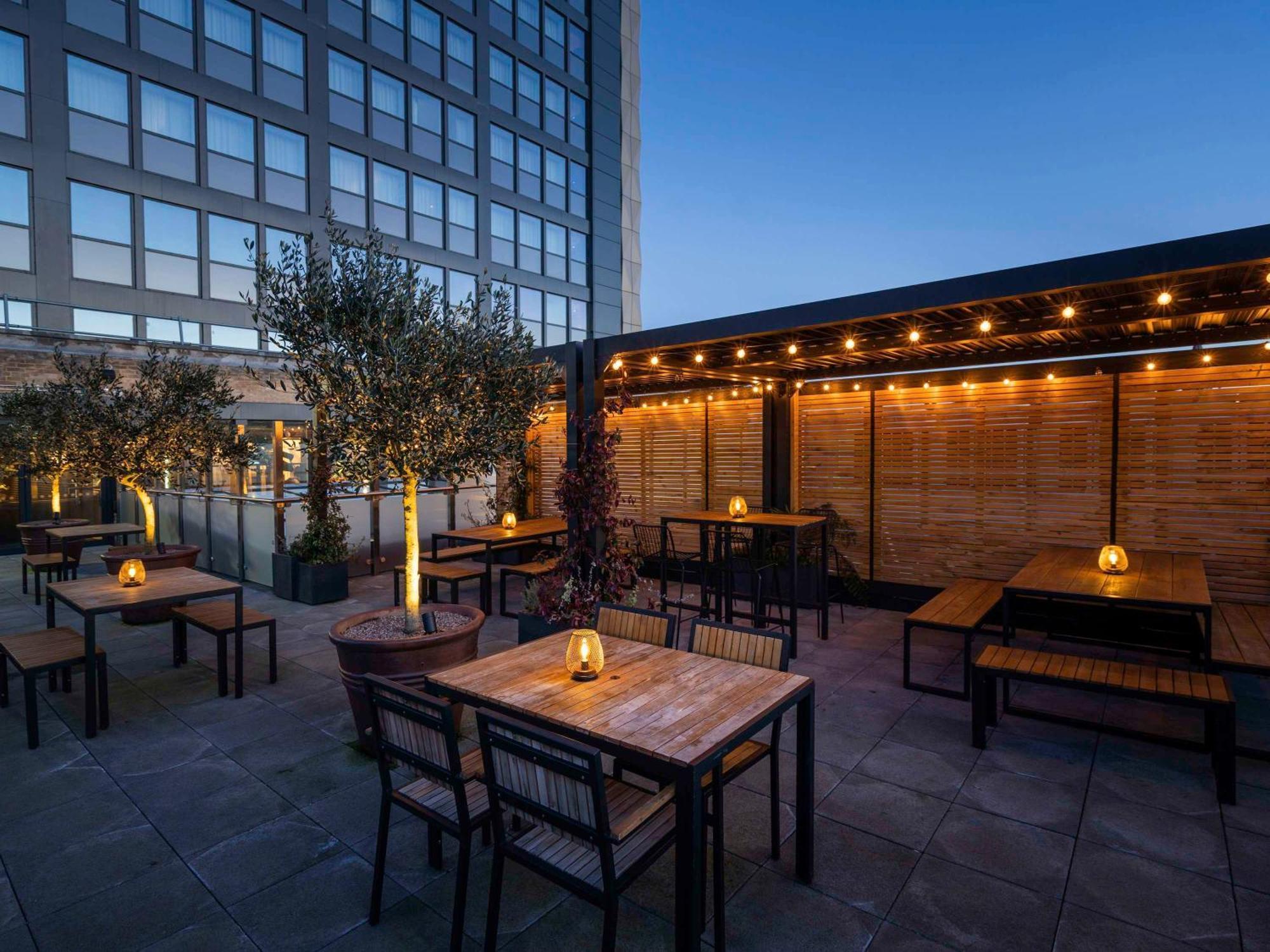 Mercure Newport Exteriér fotografie