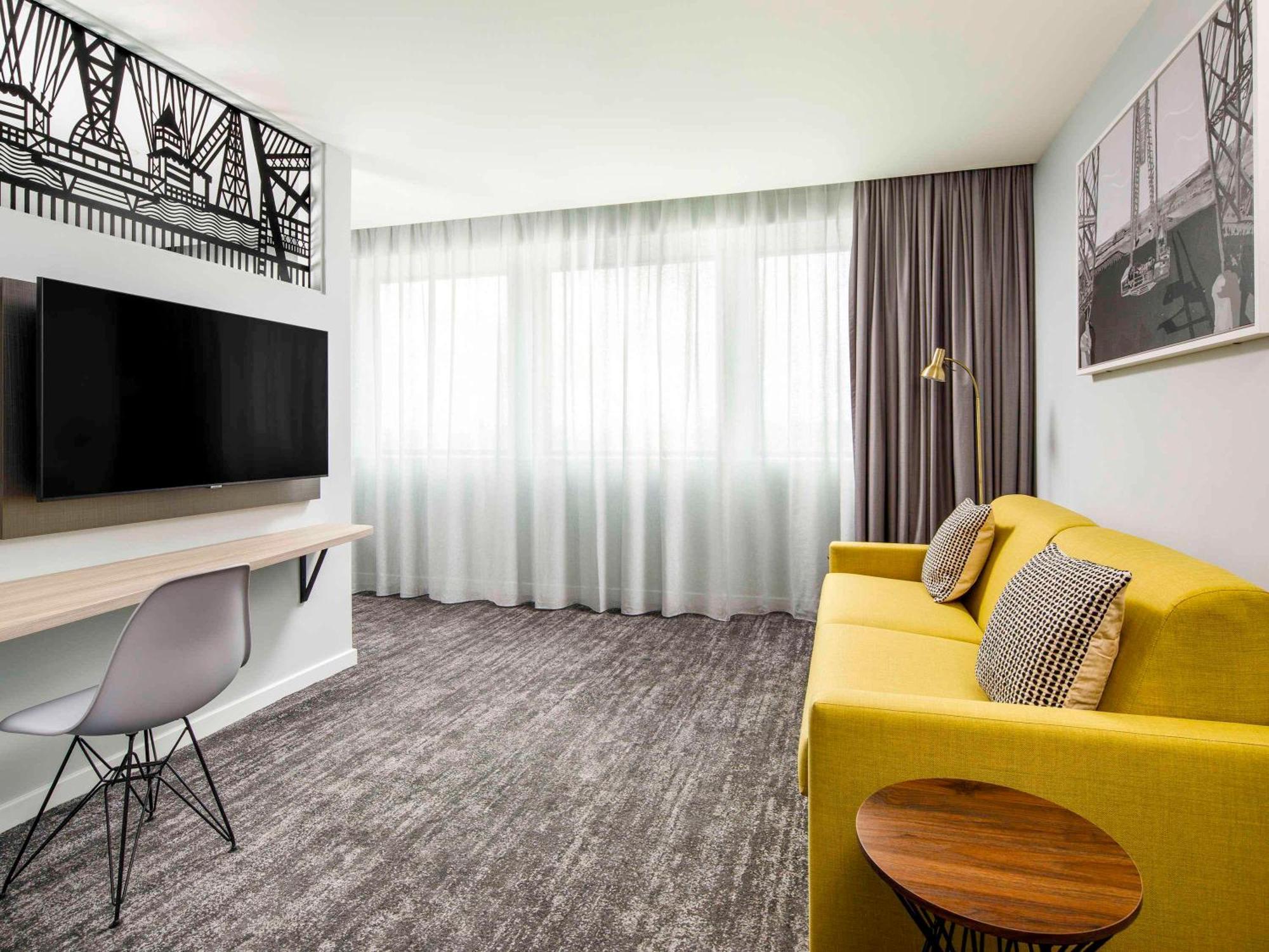 Mercure Newport Exteriér fotografie